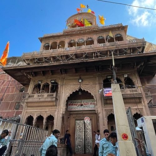 banke-bihari-temple-vrindavan-8